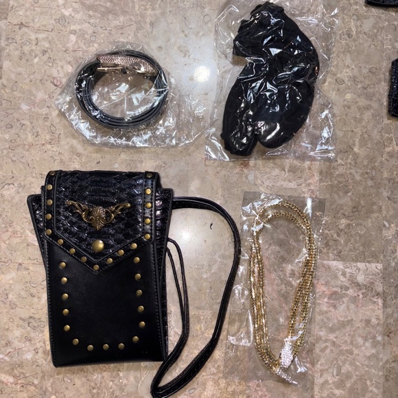 NWOT Women's Gothic Renaissance Costume accessories Set - Medieval Snake Pattern - Picture 8 of 14